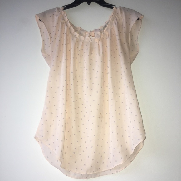 LC Lauren Conrad Pink blouse with grey polka dots - Picture 3 of 5